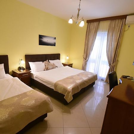 Hotel Ellena 赫尔采格诺维 外观 照片