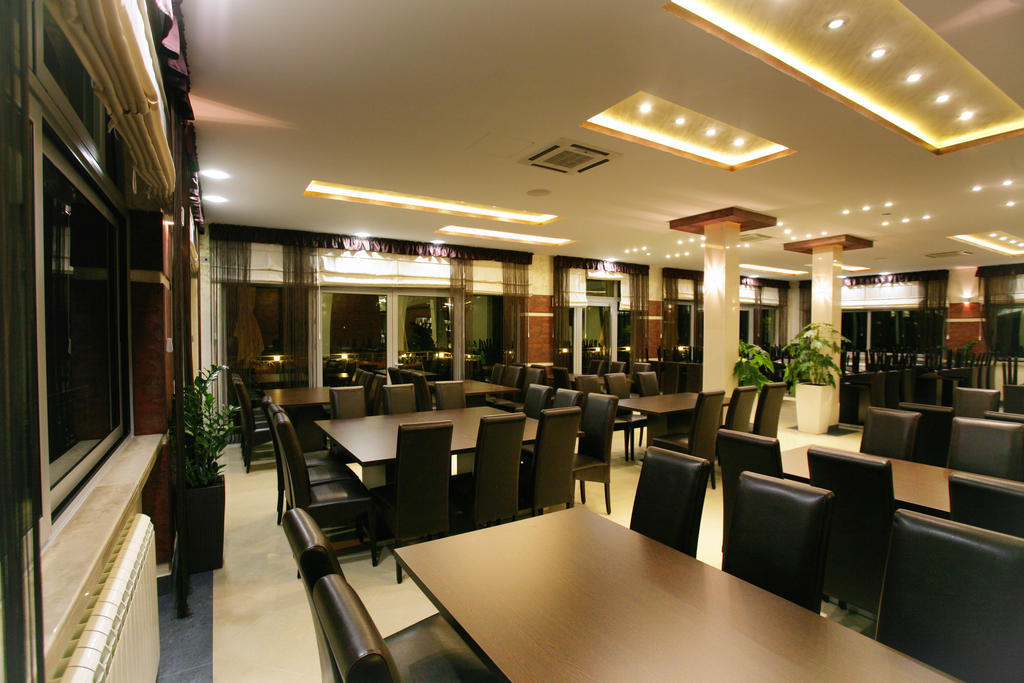 Hotel Ellena 赫尔采格诺维 外观 照片